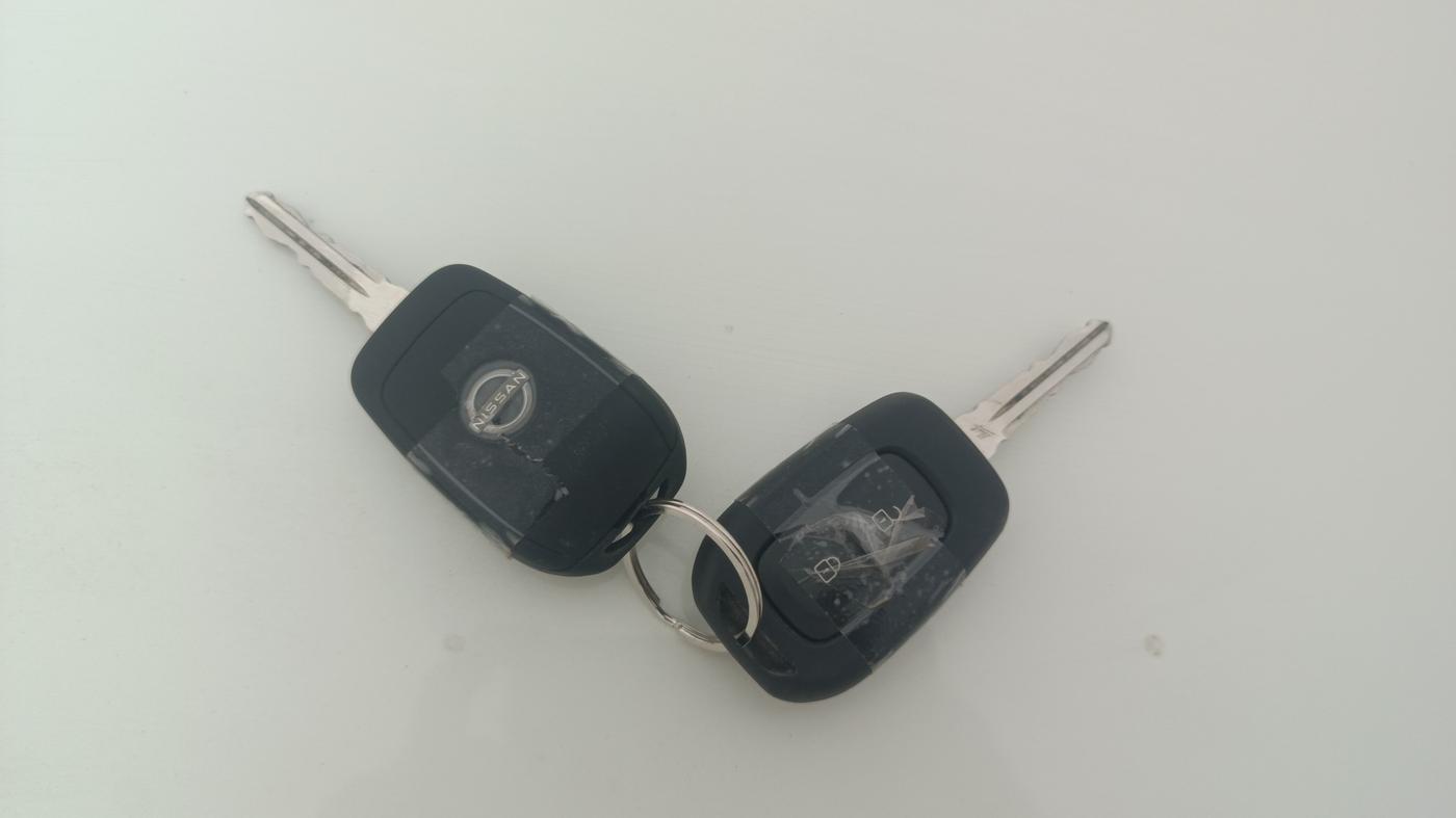 2025 Nissan MAGNITE Acenta B4D 1.0 Petrol AMT, Petrol, Automatic, 2,497 km, Key Close Up