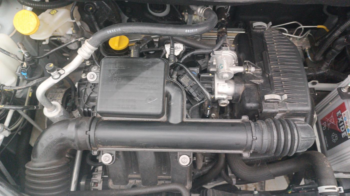 2025 Nissan MAGNITE Acenta B4D 1.0 Petrol AMT, Petrol, Automatic, 2,497 km, Engine View