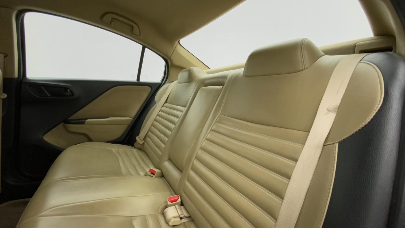 2014 Honda City SV CVT PETROL, Petrol, Automatic, 70,000 km, Right Side Rear Door Cabin