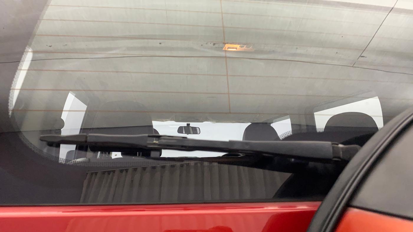 2016 Mahindra TUV300 T8 AMT, Diesel, Automatic, 55,961 km, Rear Wiper