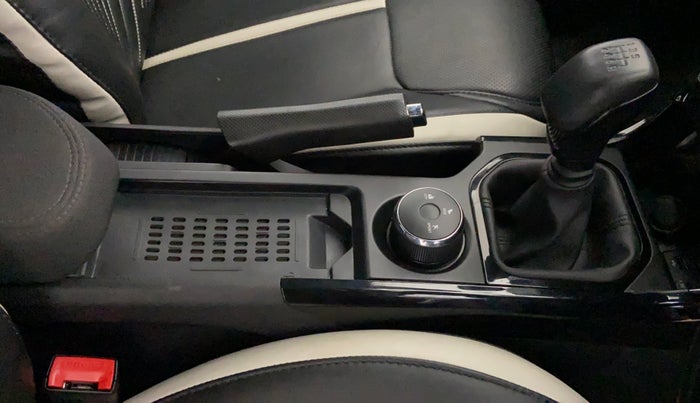 2023 Tata NEXON FEARLESS 1.2 REVOTRON 6 MT DT, Petrol, Manual, 18,004 km, Gear Lever