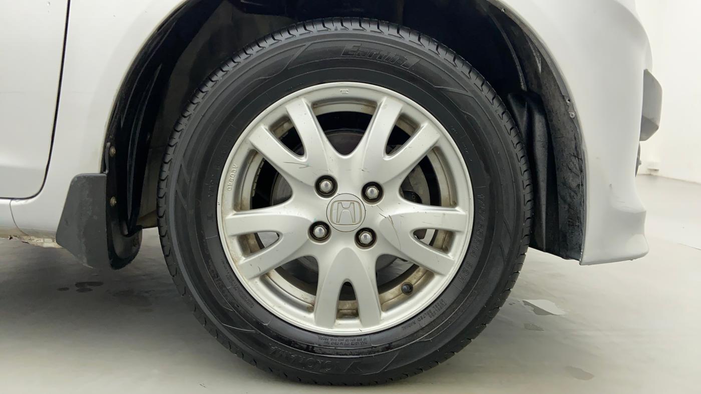 2015 Honda Brio 1.2 VX AT I VTEC, Petrol, Automatic, 26,251 km, Right Front Wheel