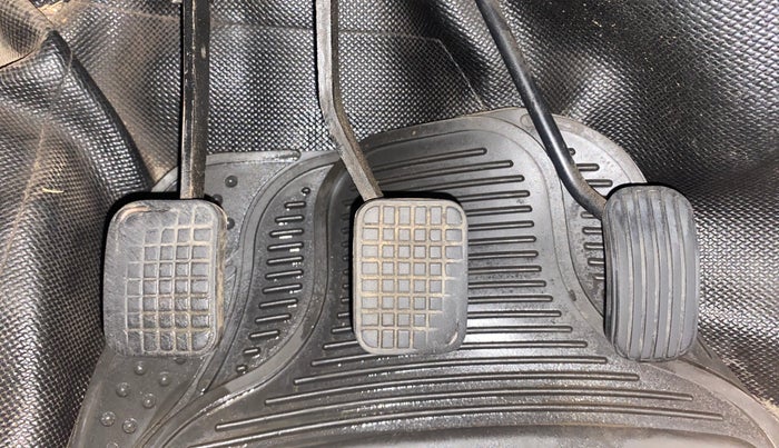 2018 Tata Tiago XM PETROL, Petrol, Manual, 1,21,475 km, Pedals