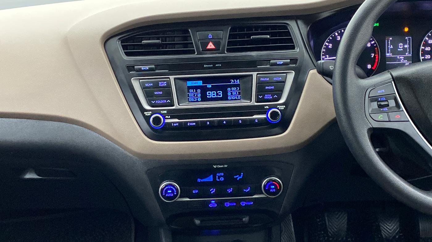 2016 Hyundai Elite i20 SPORTZ 1.2, Petrol, Manual, 38,811 km, Air Conditioner