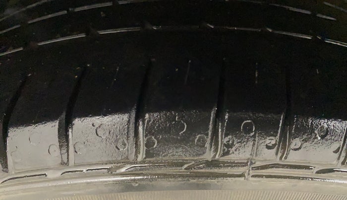 2016 Hyundai Verna FLUIDIC 4S1.6 VTVT SX AT, Petrol, Automatic, 95,846 km, Right Rear Tyre Tread