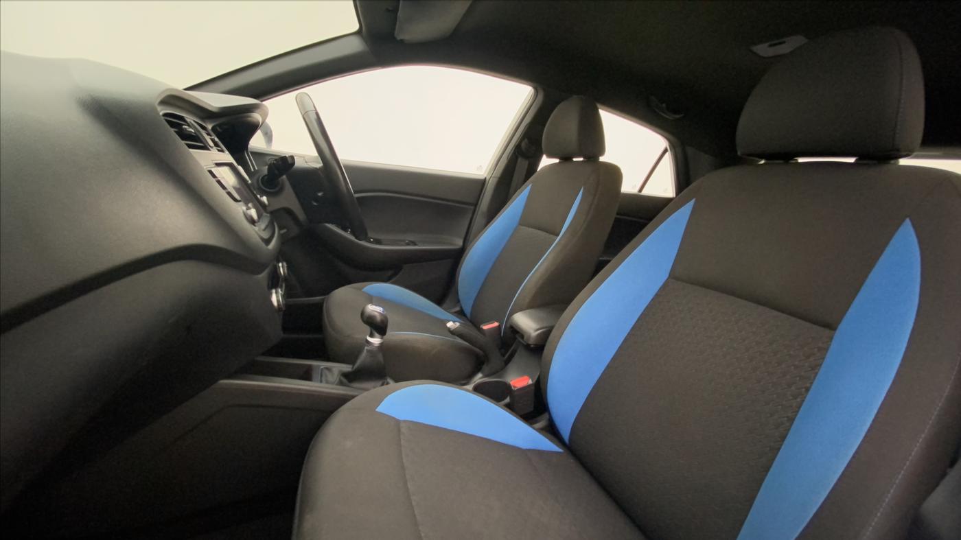 2018 Hyundai i20 Active 1.2 SX, Petrol, Manual, 73,606 km, Right Side Front Door Cabin