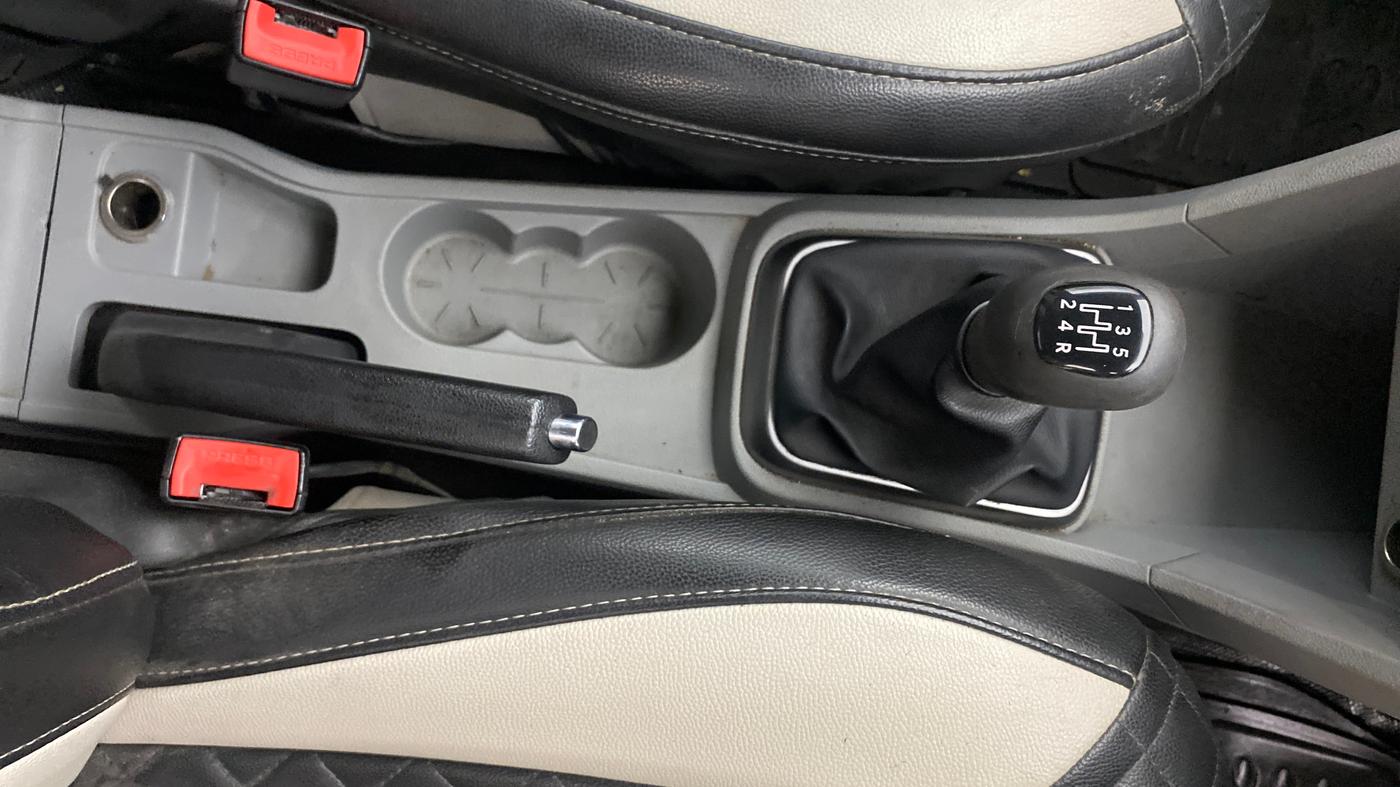 2021 Tata TIGOR XZ PETROL, Petrol, Manual, 1,22,399 km, Gear Lever