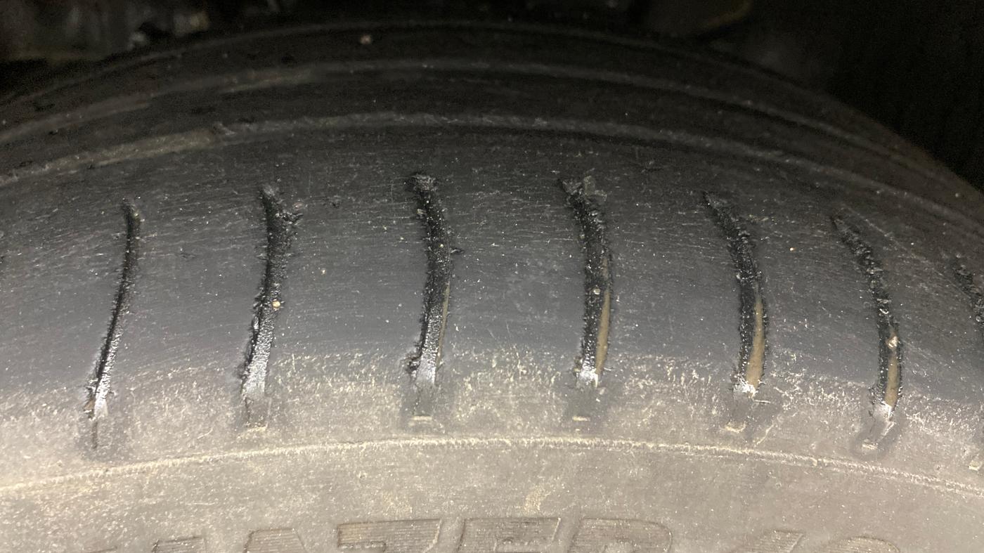 2021 Tata TIGOR XZ PETROL, Petrol, Manual, 1,22,399 km, Left Front Tyre Tread