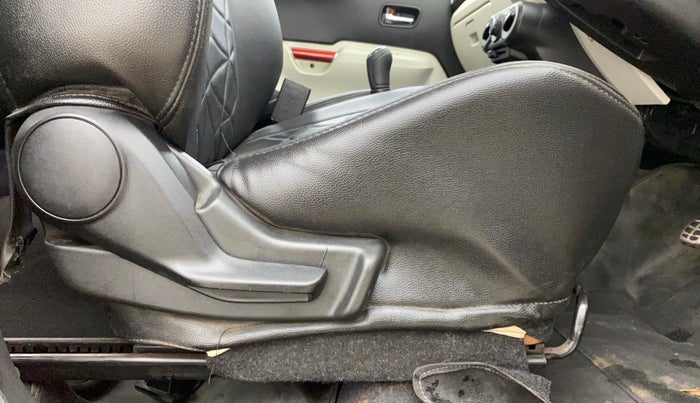 2018 Maruti IGNIS DELTA 1.2, Petrol, Manual, 35,401 km, Driver Side Adjustment Panel