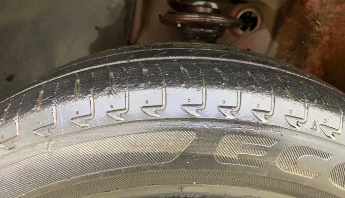 2018 Maruti IGNIS DELTA 1.2, Petrol, Manual, 35,401 km, Left Front Tyre Tread