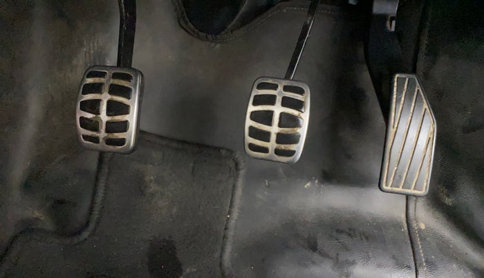 2018 Maruti IGNIS DELTA 1.2, Petrol, Manual, 35,401 km, Pedals