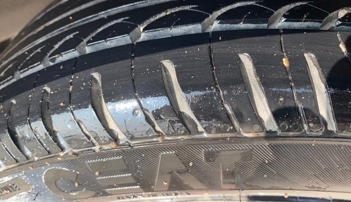 2015 Hyundai Grand i10 SPORTZ 1.2 KAPPA VTVT, Petrol, Manual, 44,161 km, Left Rear Tyre Tread