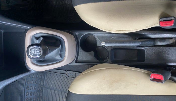 2015 Hyundai Grand i10 SPORTZ 1.2 KAPPA VTVT, Petrol, Manual, 44,161 km, Gear Lever