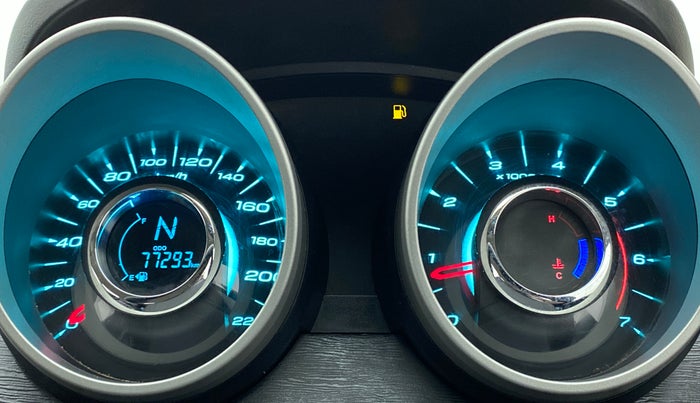 2016 Mahindra XUV500 W6 4X2, Diesel, Manual, 77,738 km, Odometer Image