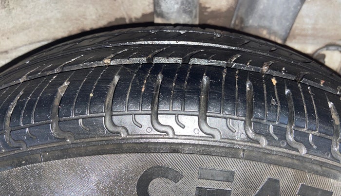 2014 Hyundai Grand i10 MAGNA 1.2 KAPPA VTVT, Petrol, Manual, 87,940 km, Left Rear Tyre Tread