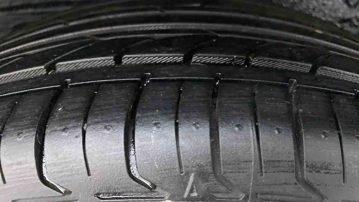 2018 Toyota YARIS G CVT, Petrol, Automatic, 56,714 km, Right Rear Tyre Tread
