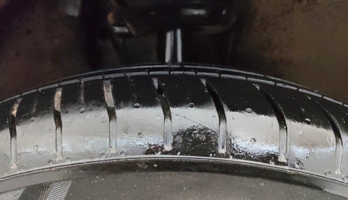 2023 Tata PUNCH ACCOMPLISHED MT, Petrol, Manual, 13,826 km, Right Front Tyre Tread