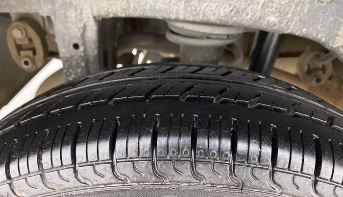 2013 Maruti Alto 800 VXI, Petrol, Manual, 76,544 km, Right Rear Tyre Tread