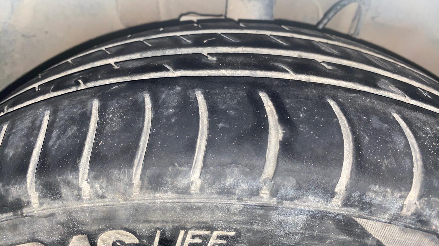 2018 Tata TIGOR XZ (O) DIESEL, Diesel, Manual, 98,439 km, Right Front Tyre Tread