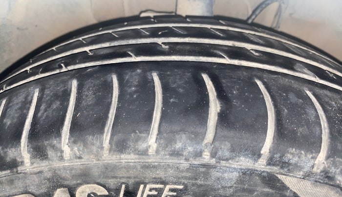 2018 Tata TIGOR XZ (O) DIESEL, Diesel, Manual, 98,439 km, Right Front Tyre Tread