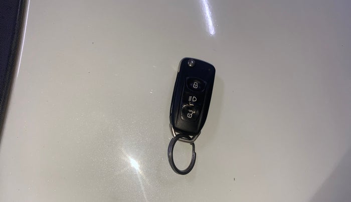 2018 Tata TIGOR XZ (O) DIESEL, Diesel, Manual, 98,439 km, Key Close Up
