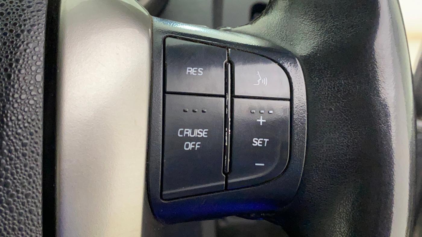 2021 Mahindra XUV500 W9, Diesel, Manual, 1,13,770 km, Adaptive Cruise Control