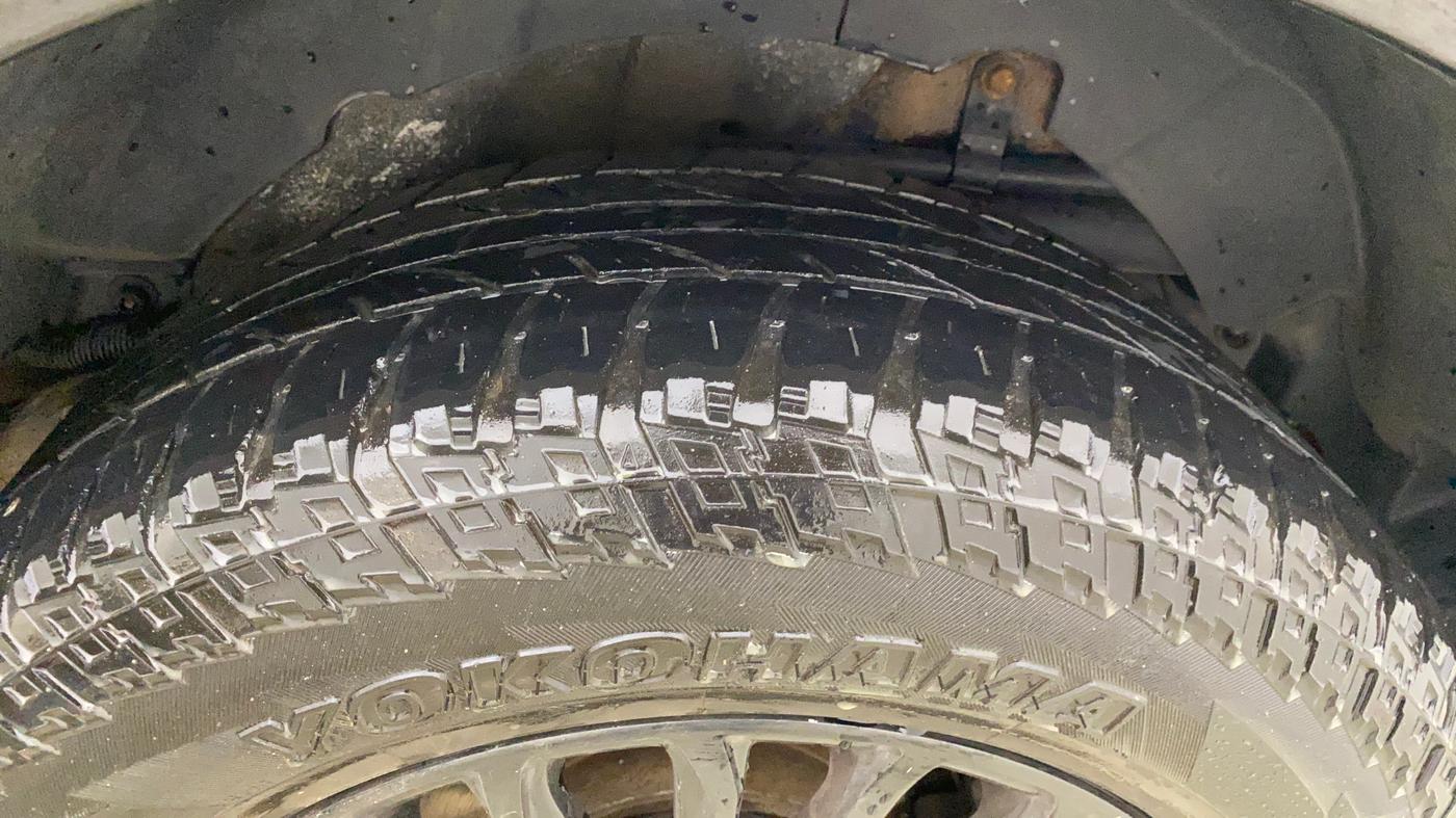 2021 Mahindra XUV500 W9, Diesel, Manual, 1,13,770 km, Left Rear Tyre Tread