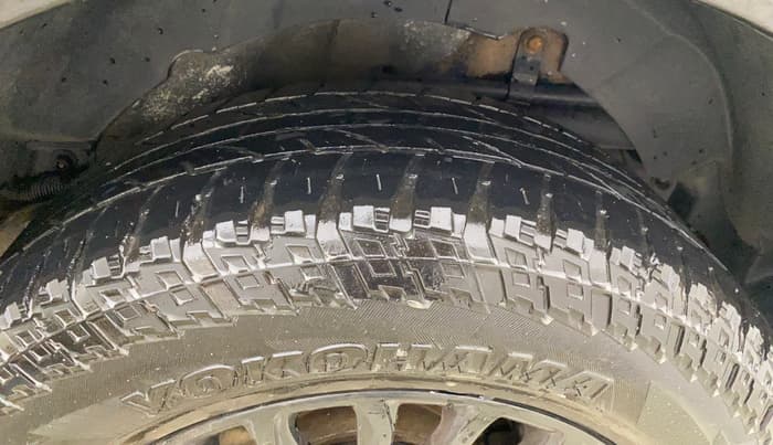 2021 Mahindra XUV500 W9, Diesel, Manual, 1,13,770 km, Left Rear Tyre Tread