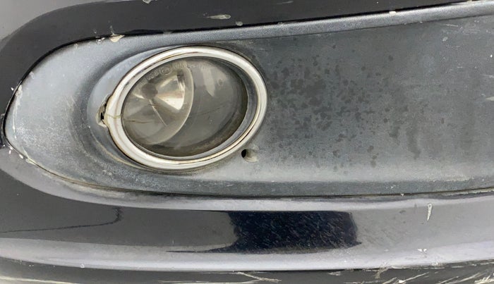 2011 Volkswagen Vento HIGHLINE PETROL AT, Petrol, Automatic, 67,403 km, Right fog light - Not working