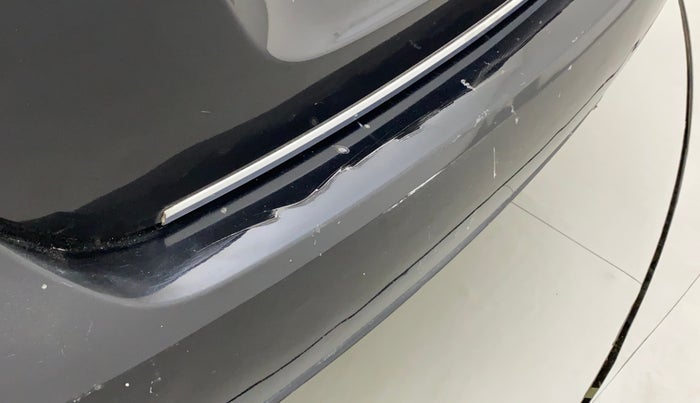 2011 Volkswagen Vento HIGHLINE PETROL AT, Petrol, Automatic, 67,403 km, Rear bumper - Paint is slightly damaged