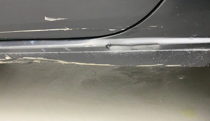 2011 Volkswagen Vento HIGHLINE PETROL AT, Petrol, Automatic, 67,403 km, Left running board - Slightly dented