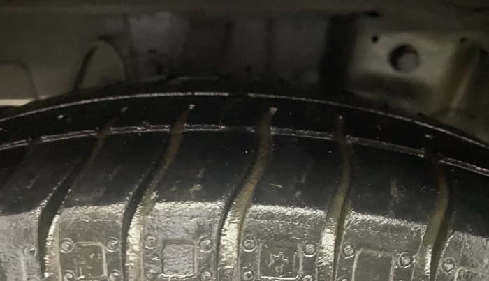 2016 Hyundai Eon ERA +, Petrol, Manual, 39,442 km, Right Rear Tyre Tread