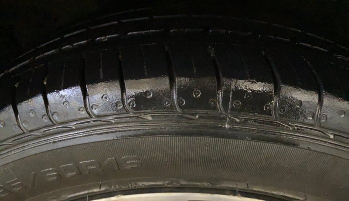 2016 Honda BR-V 1.5L I-VTEC V, Petrol, Manual, 89,998 km, Right Rear Tyre Tread