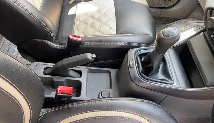 2021 Tata ALTROZ XE PETROL, Petrol, Manual, 34,288 km, Gear Lever