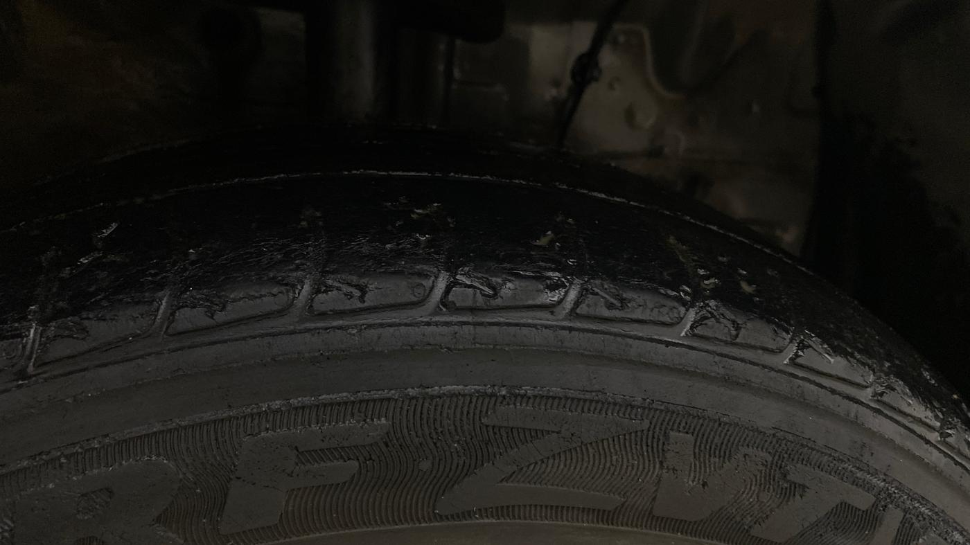 2015 Toyota Etios Liva V, Petrol, Manual, 59,013 km, Right Front Tyre Tread