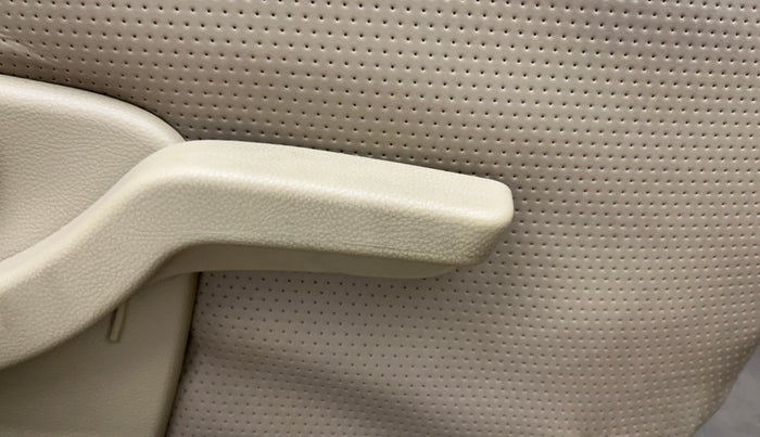 2017 Honda Amaze 1.2L I-VTEC S, Petrol, Manual, 59,822 km, Driver Side Adjustment Panel