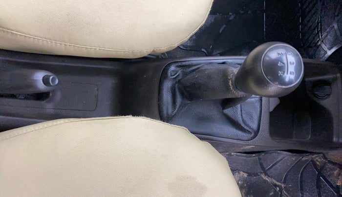 2017 Hyundai Eon ERA +, Petrol, Manual, 18,625 km, Gear Lever