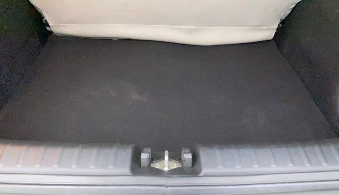 2021 KIA SONET HTX 1.0 IMT, Petrol, Manual, 13,890 km, Boot Inside