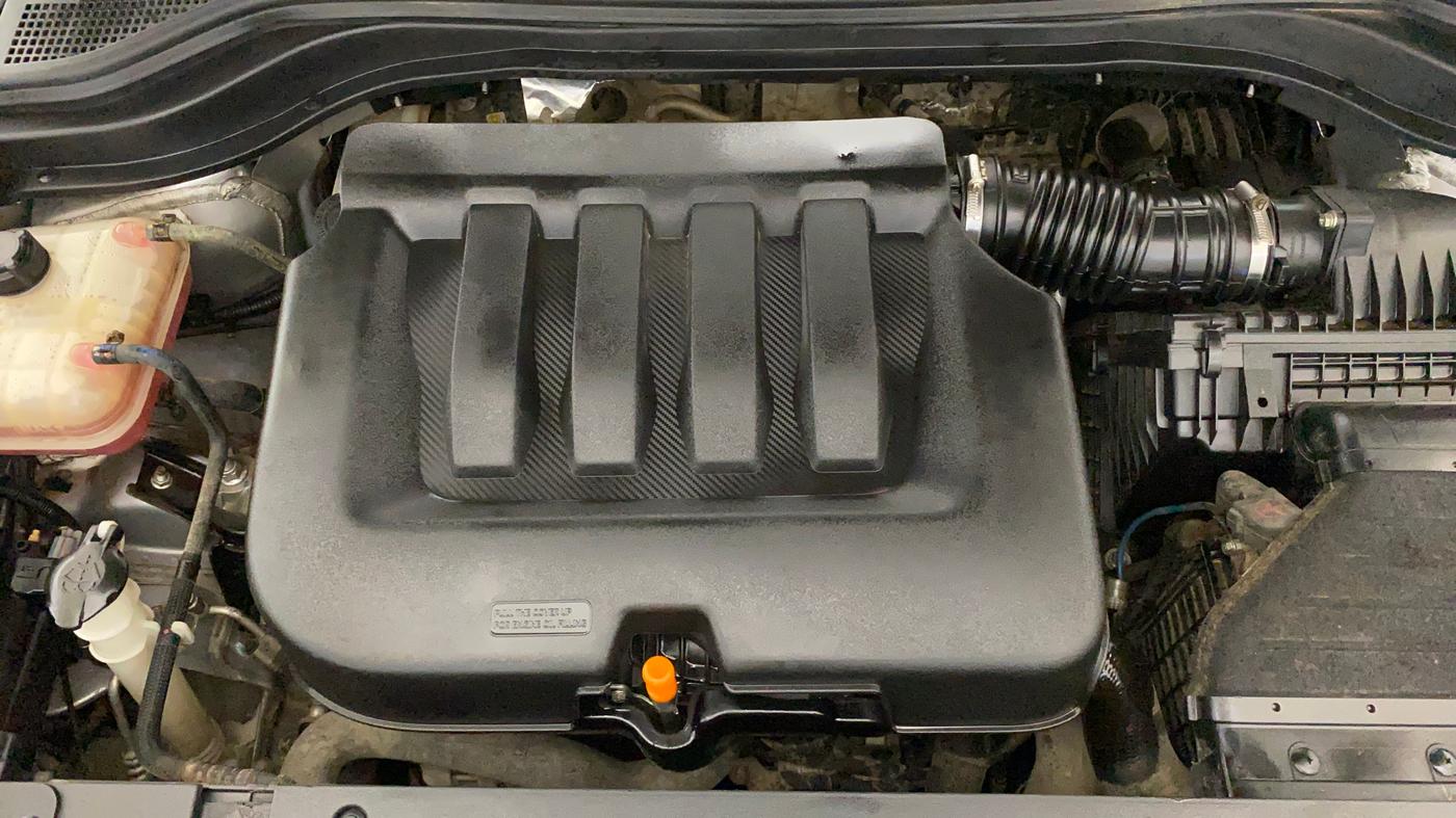 2022 Mahindra XUV700 AX 5 P MT 7 STR, Petrol, Manual, 33,015 km, Engine View