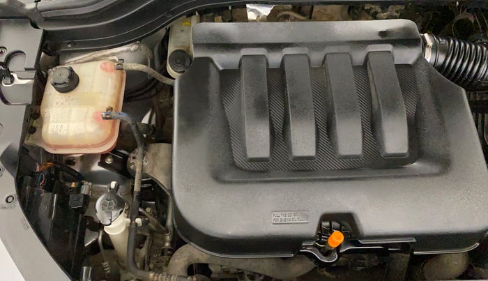 2022 Mahindra XUV700 AX 5 P MT 7 STR, Petrol, Manual, 32,365 km, Engine View - Right