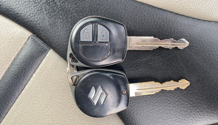 2017 Maruti Wagon R 1.0 VXI AMT, Petrol, Automatic, 42,802 km, Key Close Up