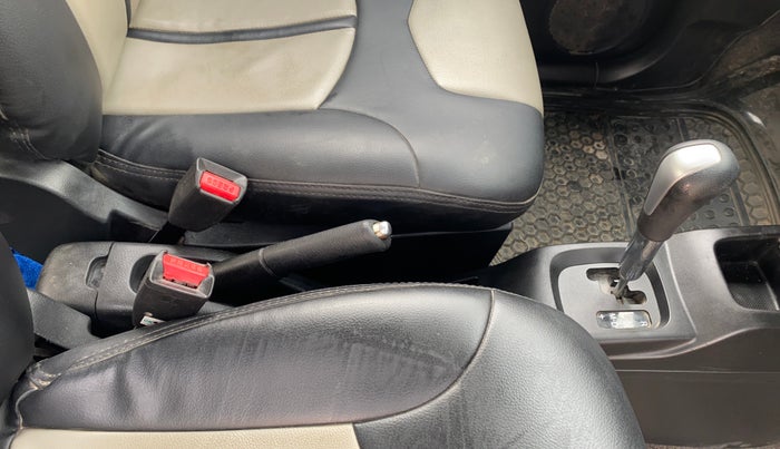 2017 Maruti Wagon R 1.0 VXI AMT, Petrol, Automatic, 42,802 km, Gear Lever