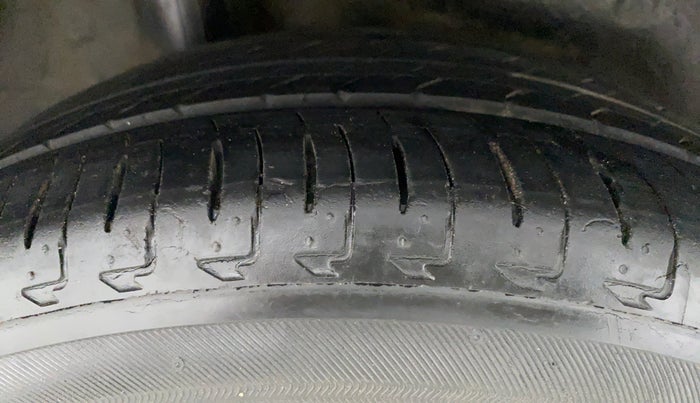 2017 Honda City ZX CVT, Petrol, Automatic, 27,740 km, Right Rear Tyre Tread