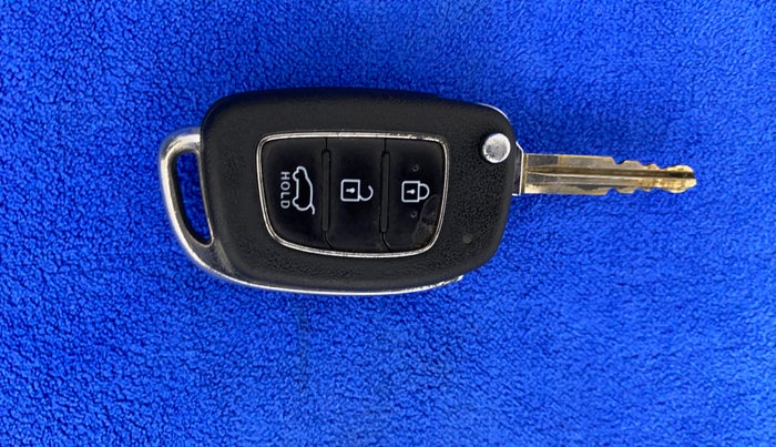 2018 Hyundai Creta E PLUS 1.6 PETROL, Petrol, Manual, 54,586 km, Key Close Up