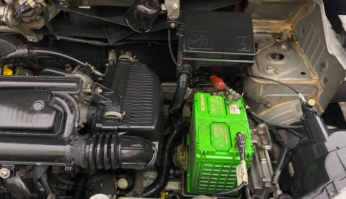 2017 Renault Kwid RXL 1.0 AMT, Petrol, Automatic, 35,466 km, Engine View - Left