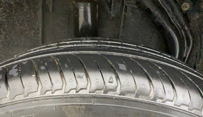 2021 Renault Kiger RXZ TURBO MT DUAL TONE, Petrol, Manual, 24,590 km, Right Rear Tyre Tread