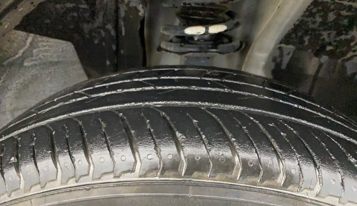 2021 Renault Kiger RXZ TURBO MT DUAL TONE, Petrol, Manual, 24,590 km, Right Front Tyre Tread