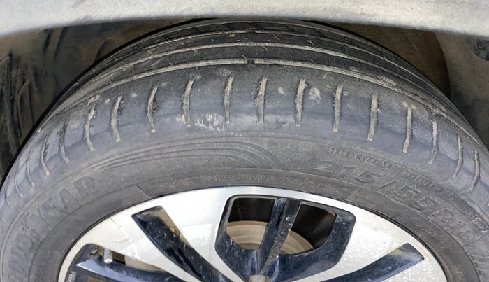 2022 MG HECTOR SHARP 1.5 PETROL CVT, Petrol, Automatic, 32,256 km, Left Front Tyre Tread