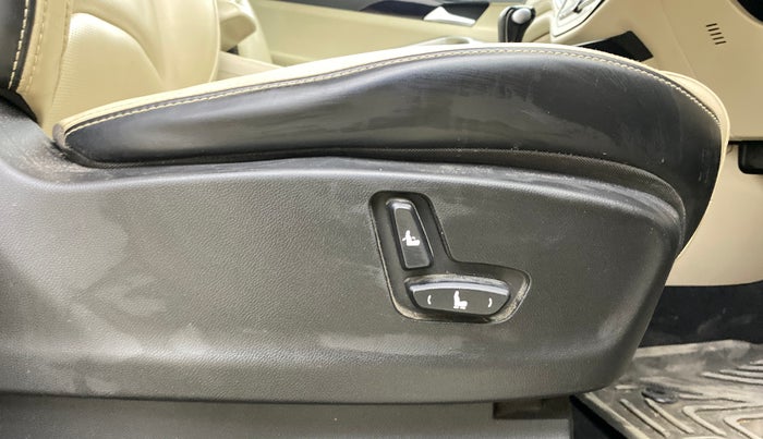 2022 MG HECTOR SHARP 1.5 PETROL CVT, Petrol, Automatic, 32,256 km, Driver Side Adjustment Panel