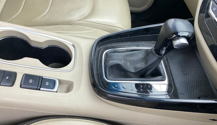 2022 MG HECTOR SHARP 1.5 PETROL CVT, Petrol, Automatic, 32,256 km, Gear Lever